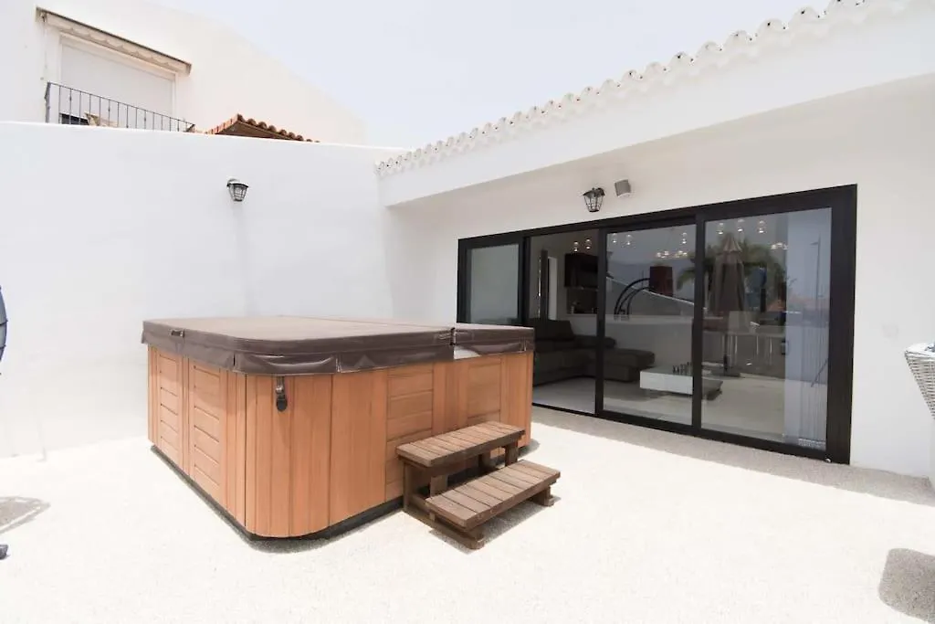 Villa Canaria Modern 3 Bedroom Villa Jaccuzi Playa Feñabe
